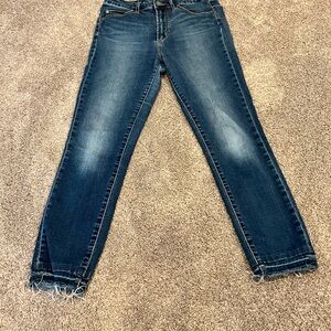 Articles of Society skinny jeans. Size 28 short length. Excellent conditions.